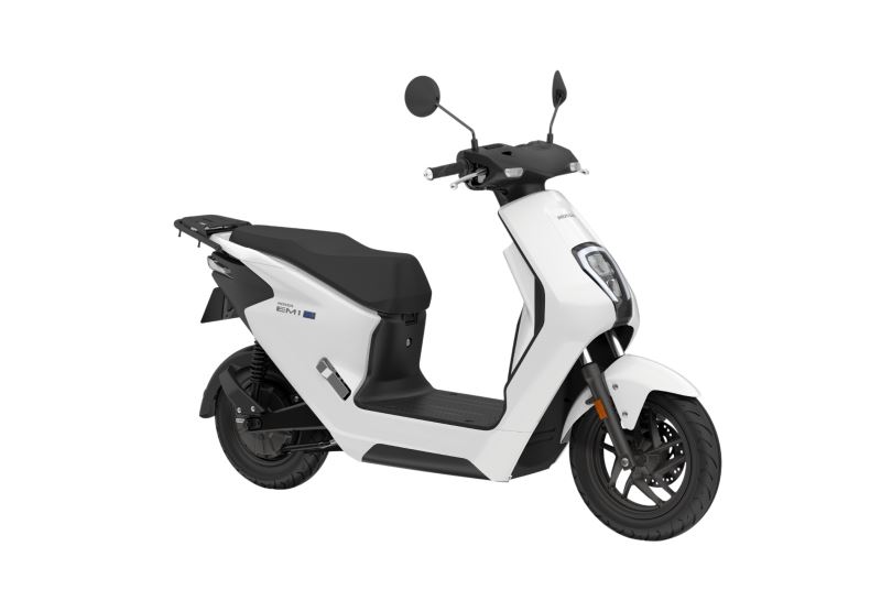 Honda EM1 e: 2023-2024 Pearl Sunbeam White